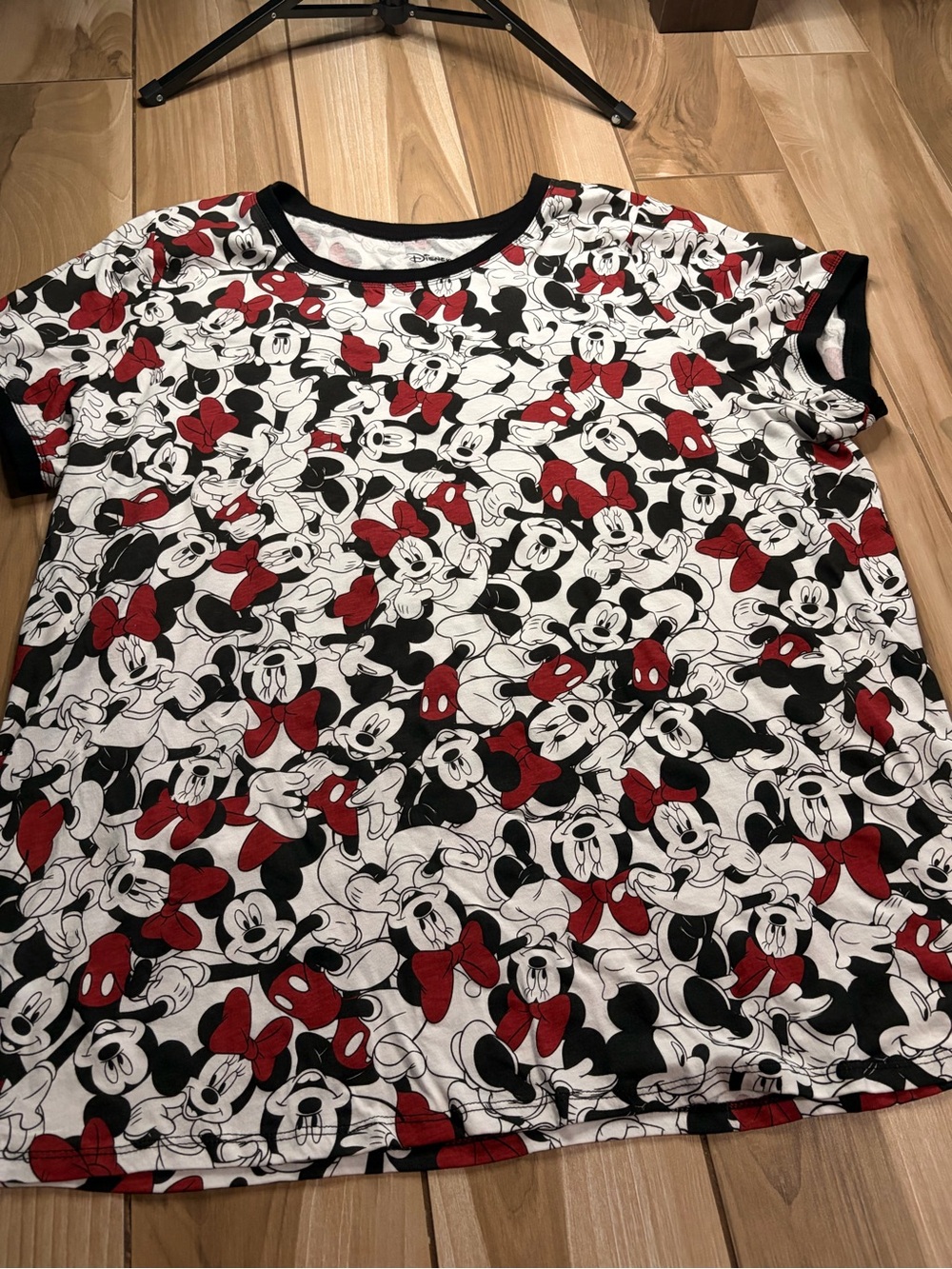 Torrid 3x Minnie & Mickey Allover Print Tee - Red, Black, White